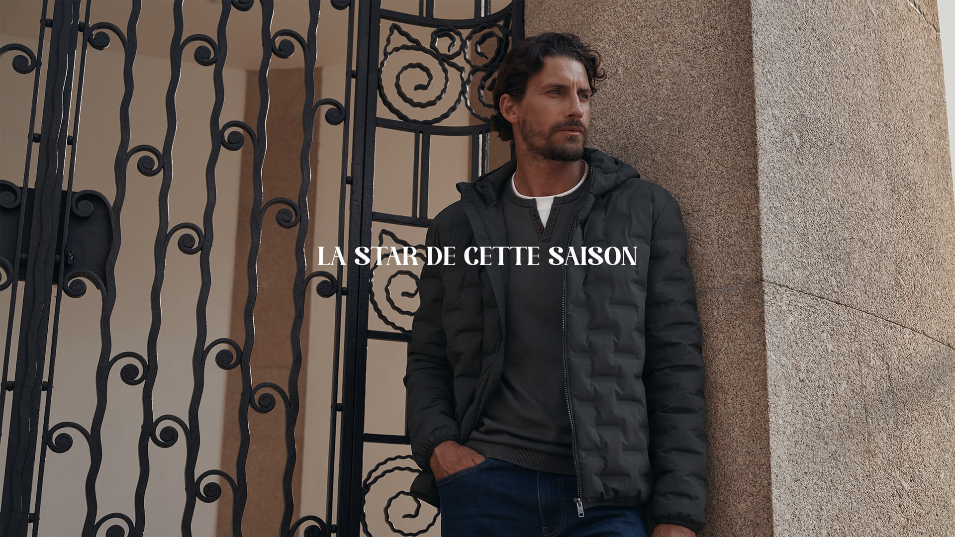 Utilisez pour  voir plus