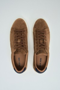 SAPATILHAS EM SUEDE