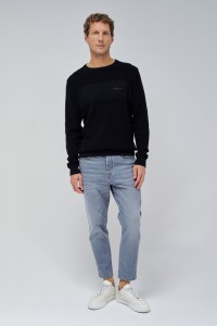 KNIT SWEATER