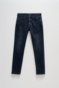 VAQUEROS SLIM CON LAVADO OSCURO