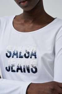 CAMISETA CON LOGO