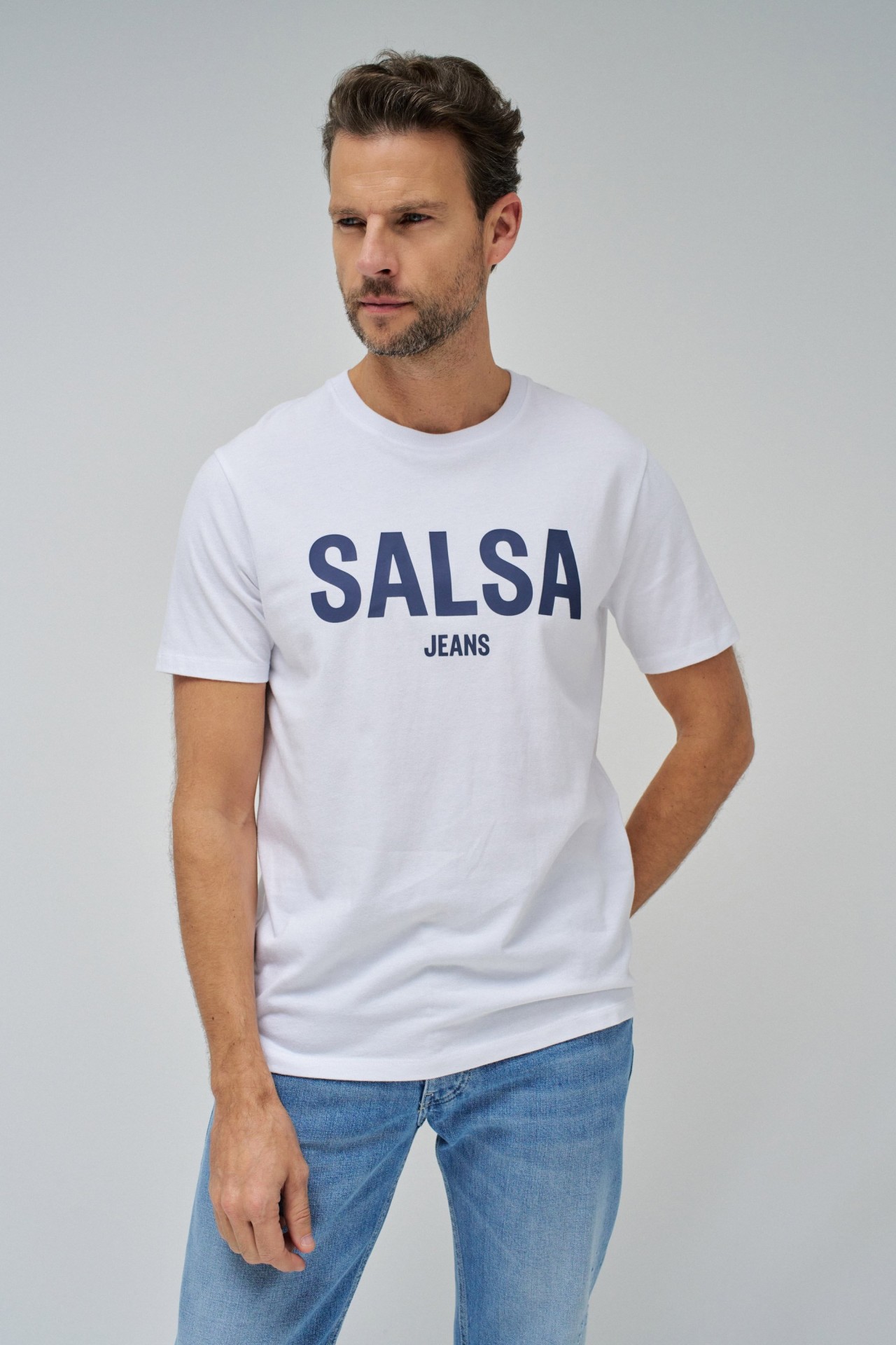 T-SHIRT WITH BRANDING