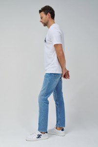 T-SHIRT WITH BRANDING