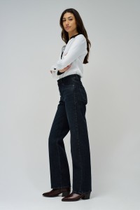TRUE STRAIGHT JEANS