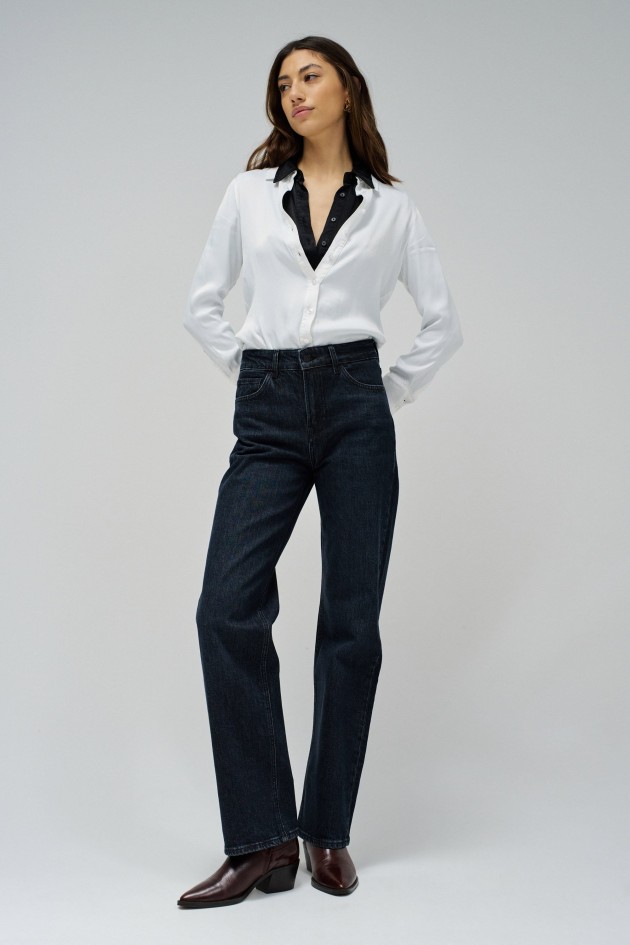 TRUE STRAIGHT JEANS