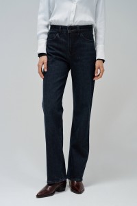 TRUE STRAIGHT JEANS