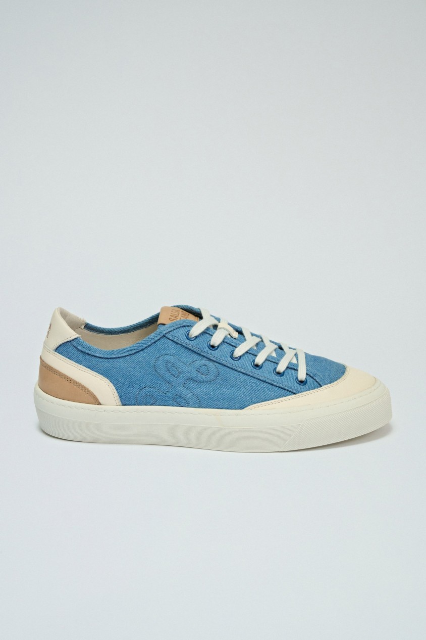 TURNSCHUHE AUS DENIM UND LEDER