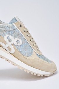 SNEAKER AUS LEDER