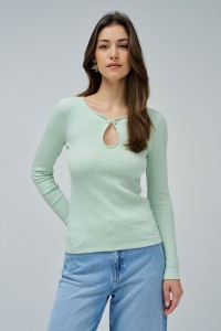 RIBBED KNIT SWEATER