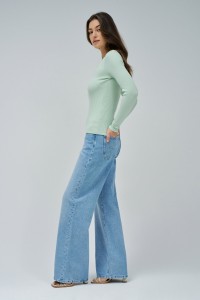 RIBBED KNIT SWEATER