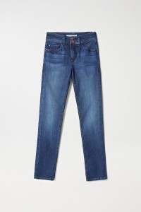 SECRET PUSH IN SLIM WITH RINSED EFFECT JEANS