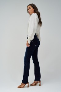 DARK WASH SLIM LEG SECRET PUSH IN JEANS