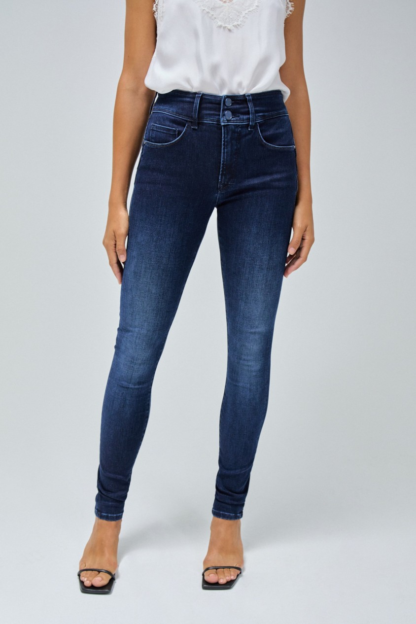 SECRET PUSH IN SKINNY IN DARK DENIM JEANS
