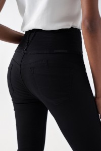 DIVA PUSH IN TRUE BLACK JEANS