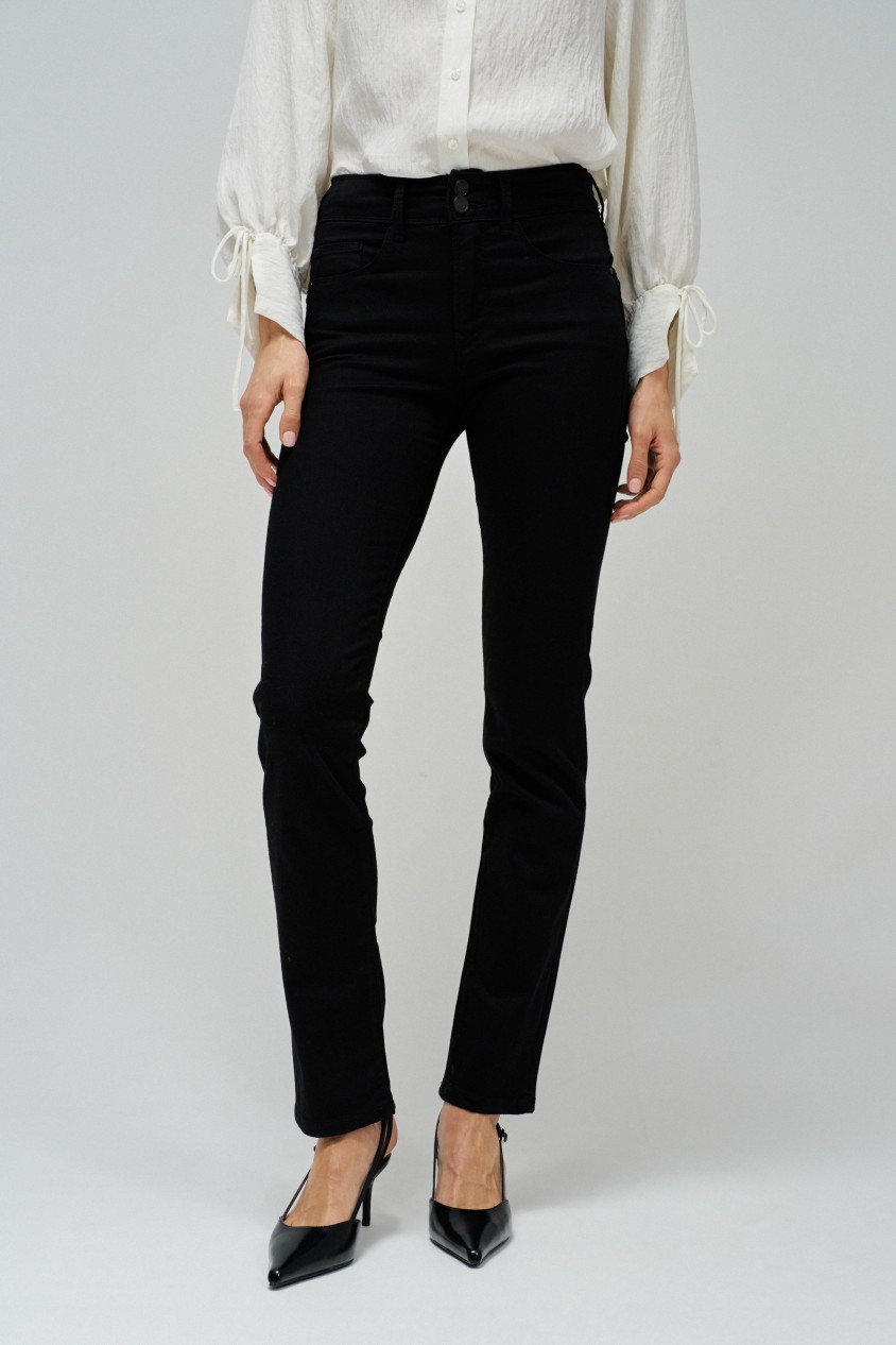 SECRET PUSH IN SLIM TRUE BLACK JEANS