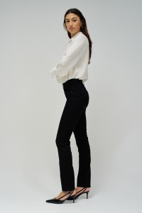 SECRET PUSH IN SLIM TRUE BLACK JEANS