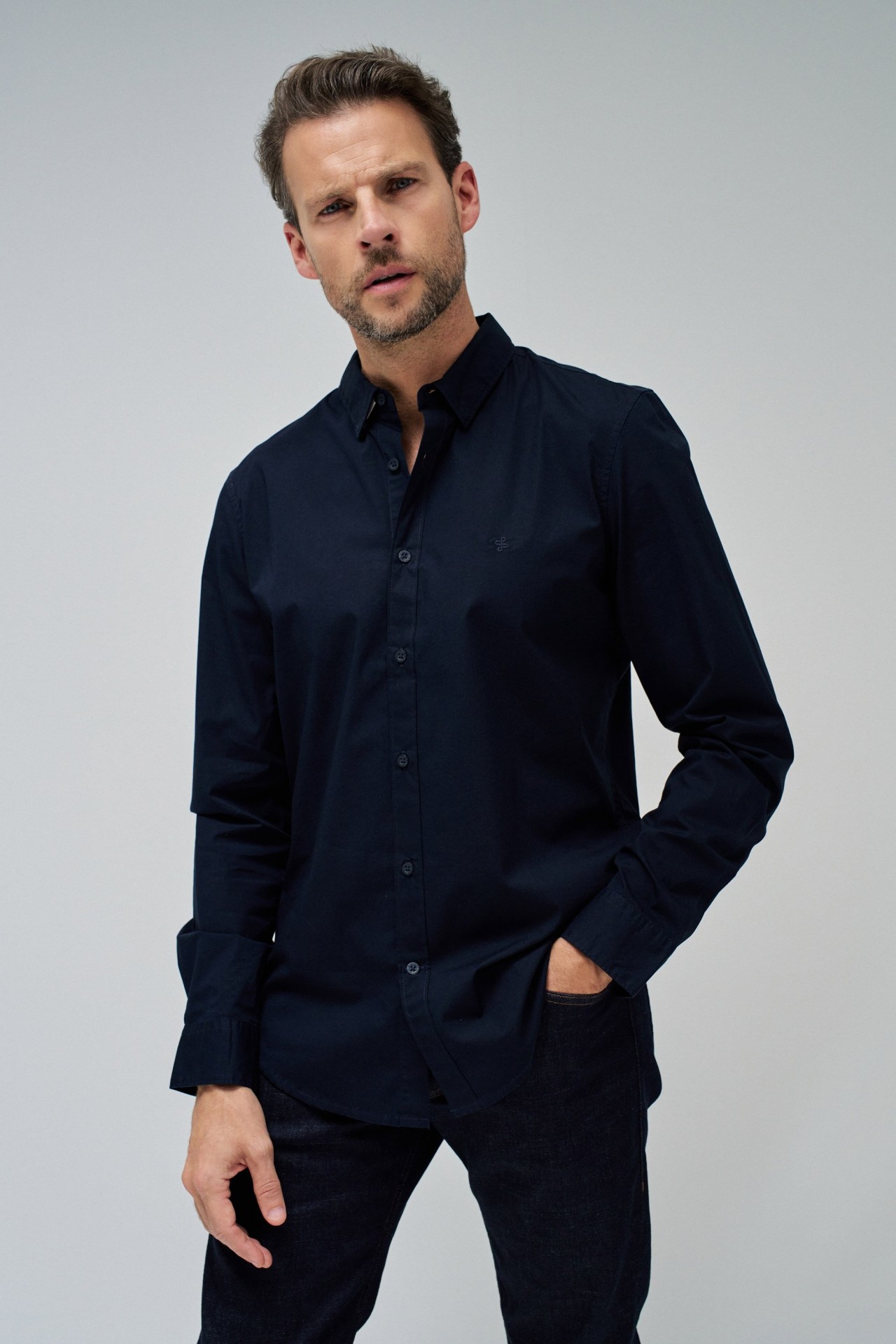 CHEMISE UNIE LASTIQUE