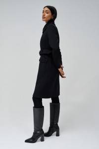 TRENCHCOAT MIT GRTEL