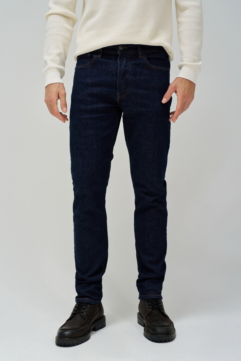 SLIM DENIM JEANS