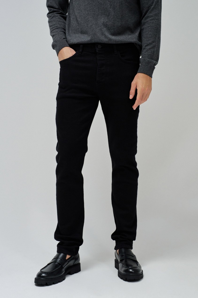 BLACK SLIM JEANS