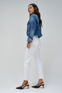 CROPPED TRUE SLIM JEANS