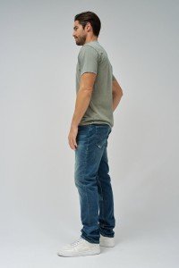 T-SHIRT EN COTON AVEC TEINTURE ET MARQUAGE