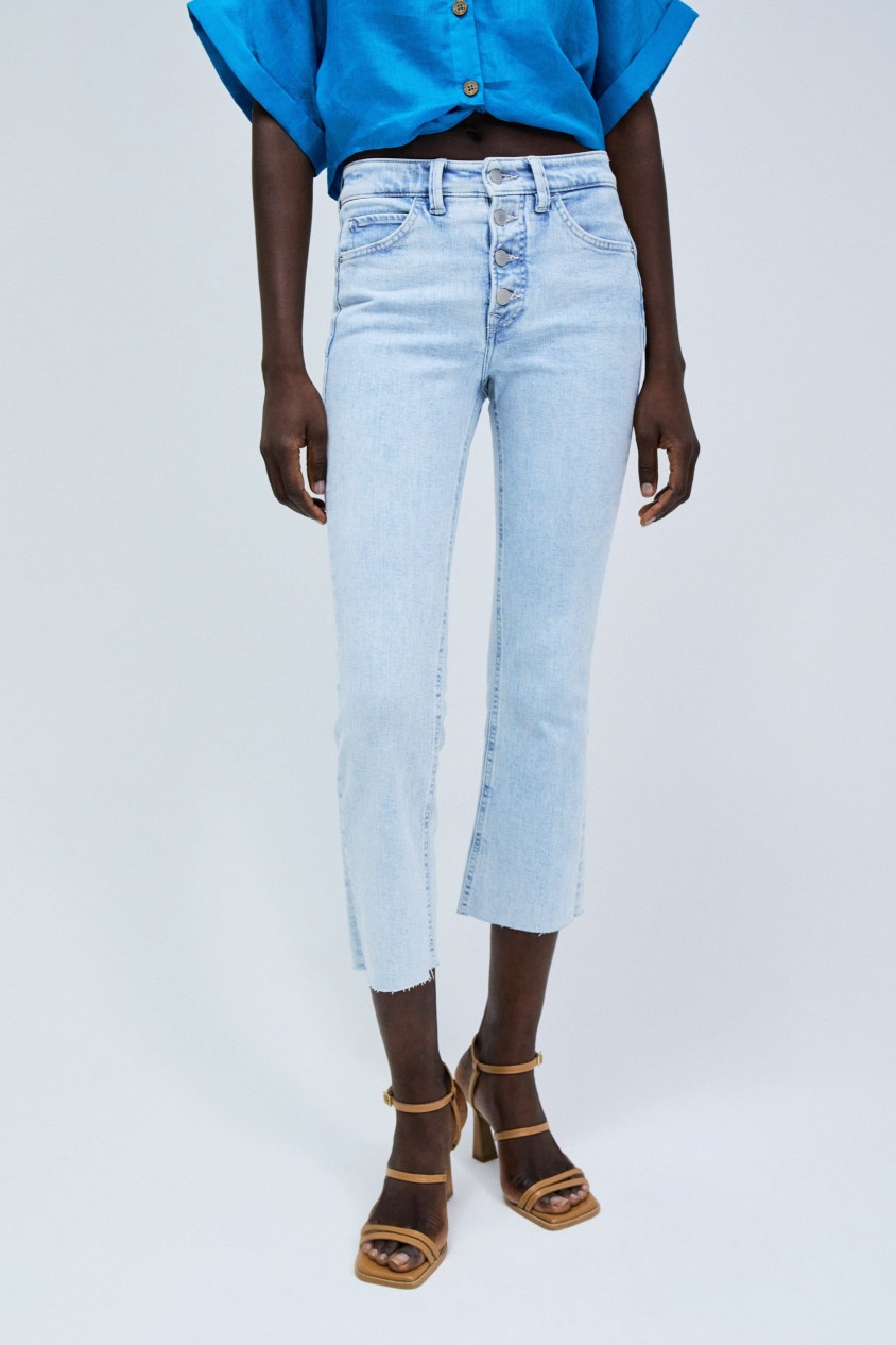 FAITH PUSH IN CROPPED FLARE JEANS