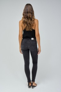 WONDER PUSH UP SKINNY JEANS