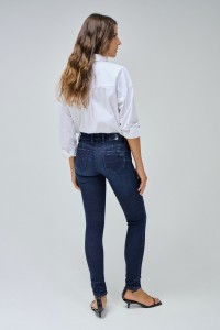 WONDER PUSH UP SKINNY JEANS