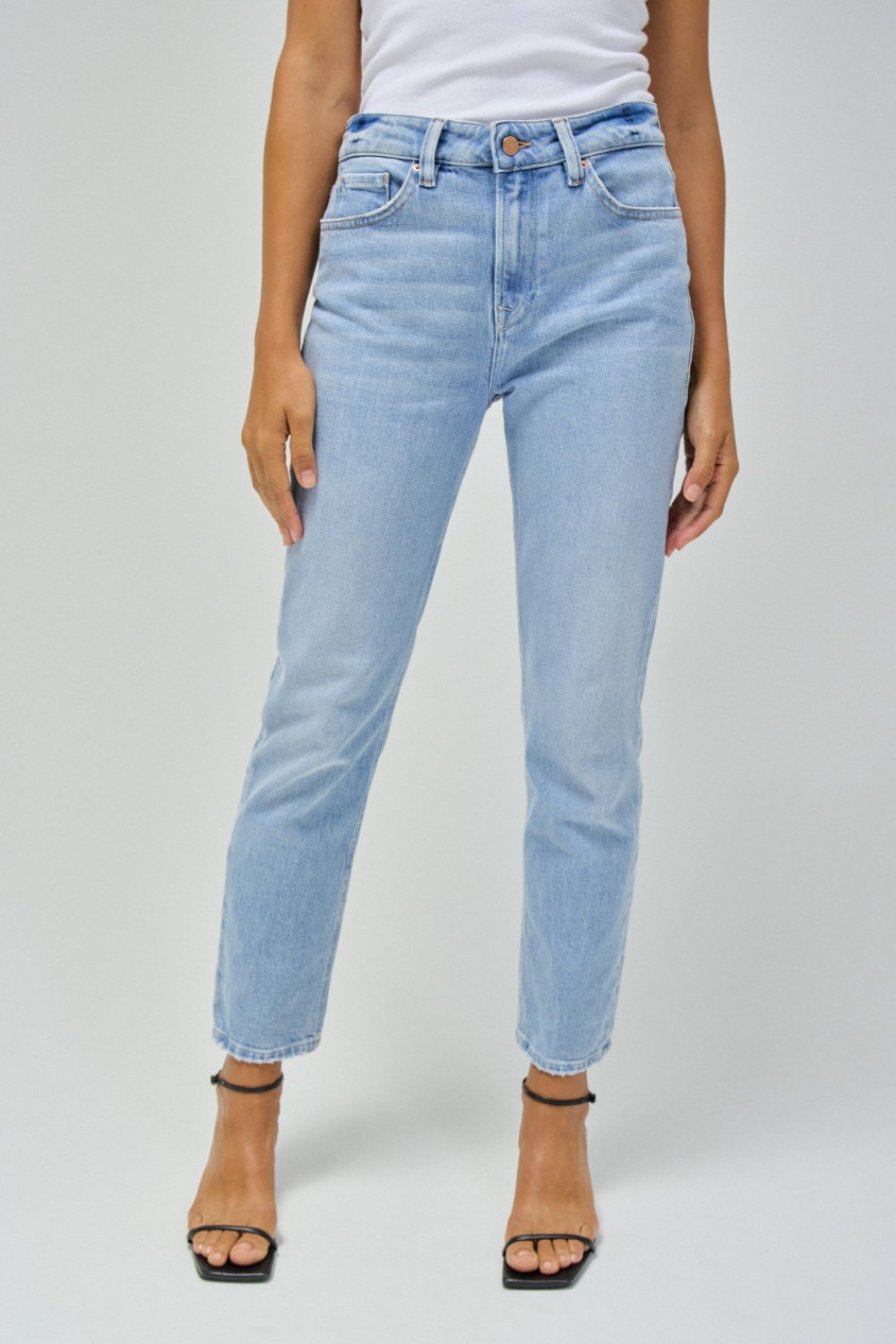 TRUE CROPPED SLIM JEANS