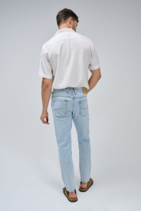 SLIM FIT WITH WASH JEANS