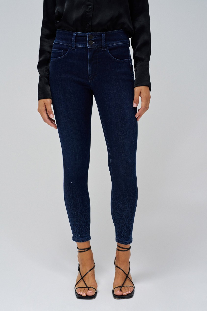 JEANS SECRET PUSH IN CROPPED SKINNY COM PRINT