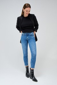 WONDER PUSH UP CROPPED SKINNY JEANS