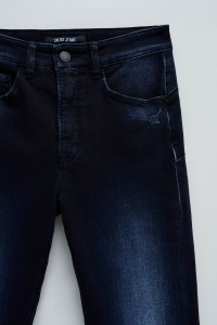 FAITH PUSH IN SKINNY JEANS
