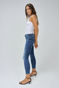 WONDER PUSH UP WITH FRAYED EFFECT JEANS