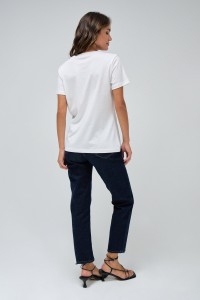 T-SHIRT WITH BRANDING