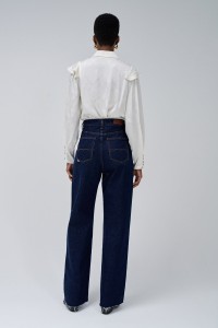 TRUE WITH WIDE LEG AND UNDONE HEM JEANS