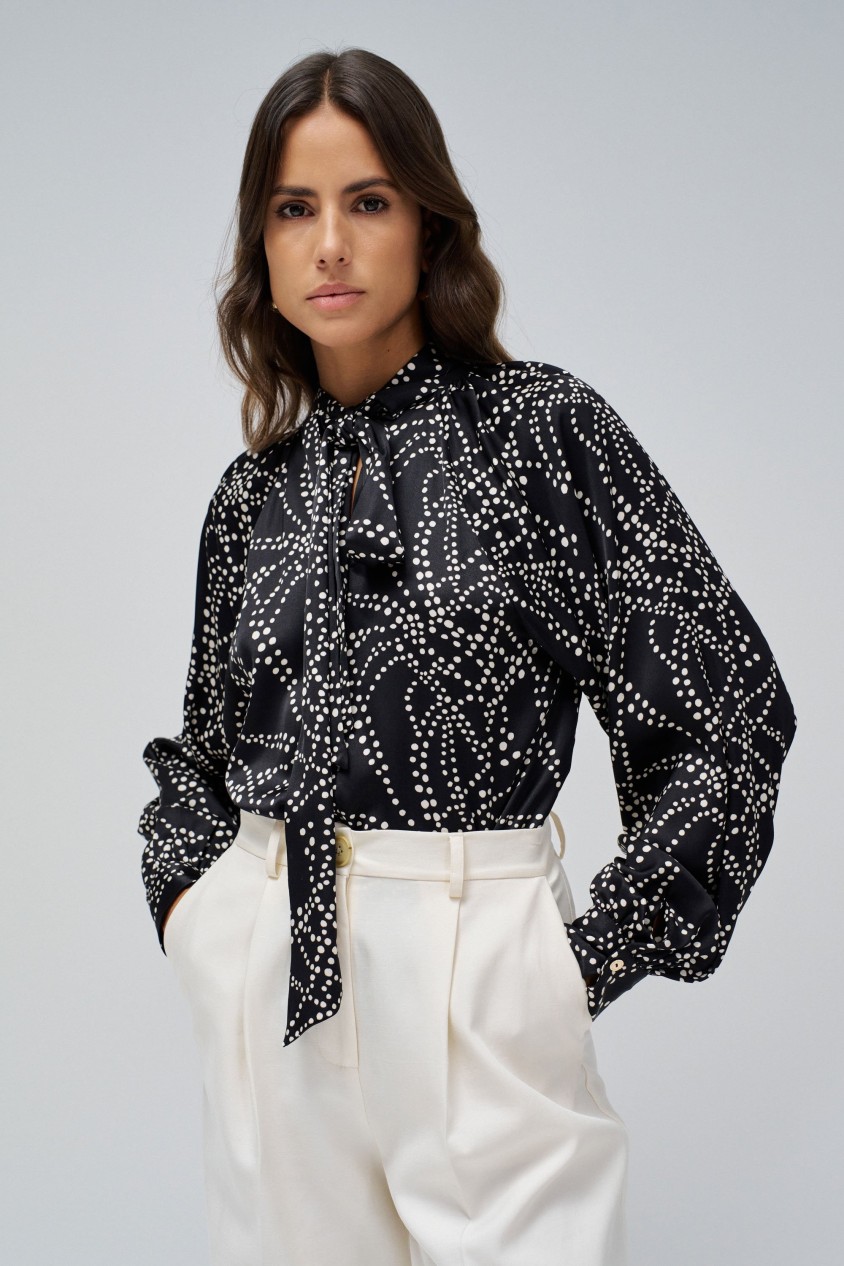 BLOUSE WITH BOW DETAIL
