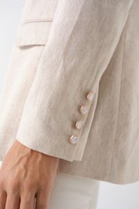 BLAZER DE LINHO COM BRILHO