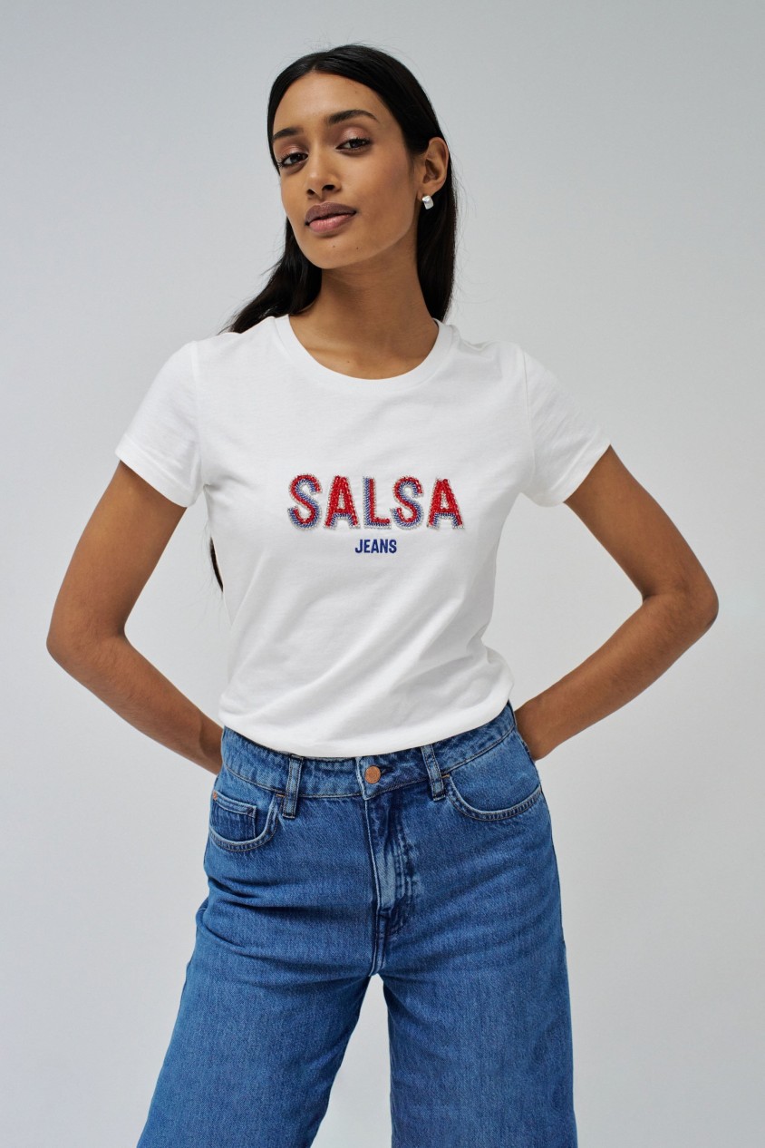 T-SHIRT WITH BRANDING