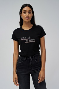 T-SHIRT MIT BRANDING