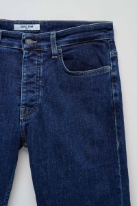 SLIM FIT JEANS