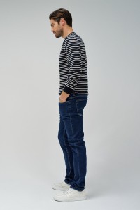 SLIM FIT JEANS