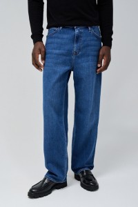 LOOSE STRAIGHT JEANS