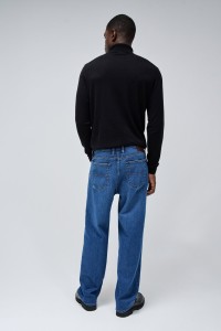 LOOSE STRAIGHT JEANS