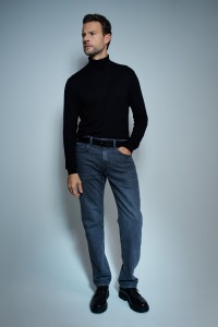 VAQUEROS STRAIGHT FIT