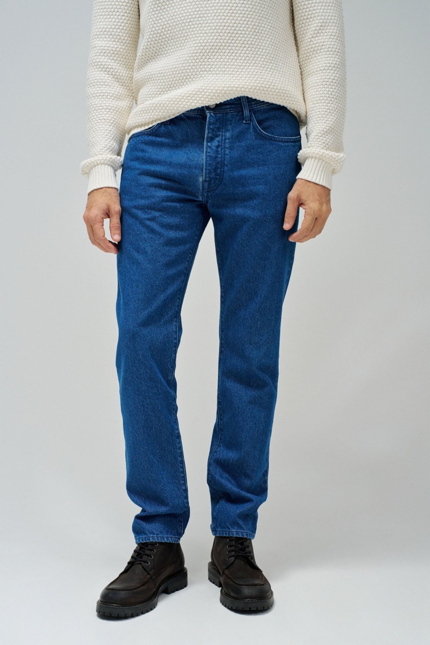 REGULAR JEANS