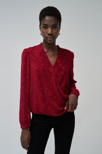 FLORAL JACQUARD BLOUSE