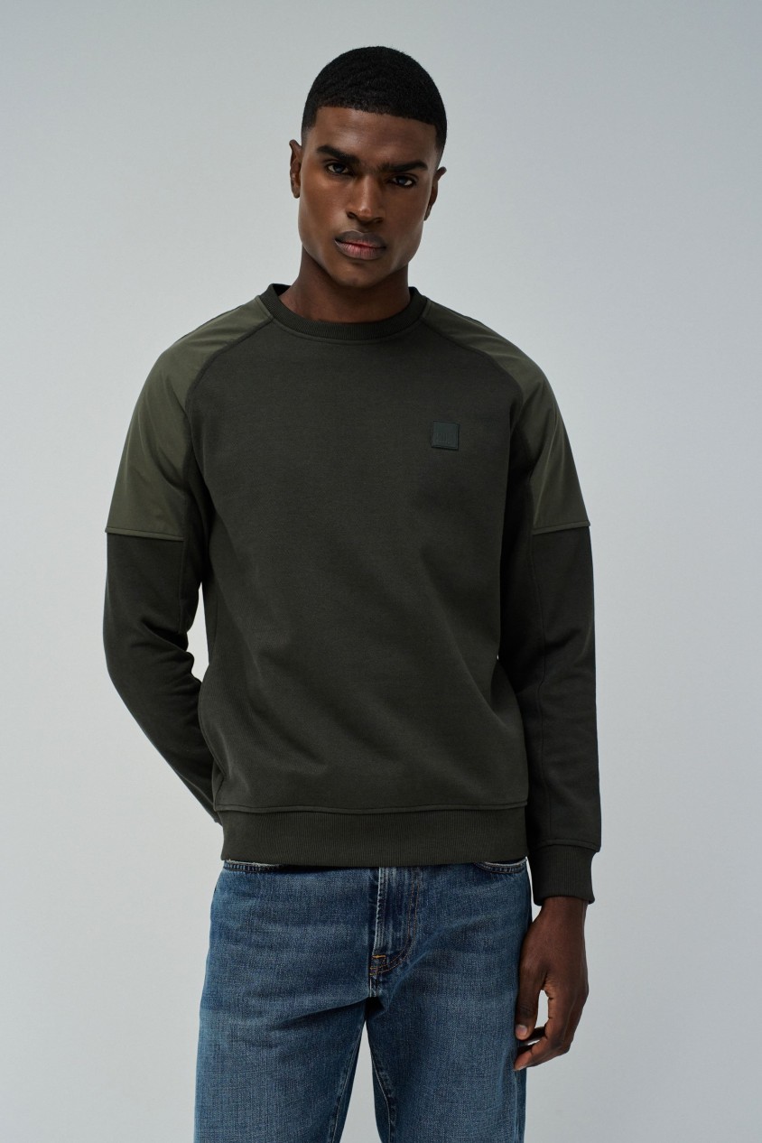 SWEATSHIRT WITH MIX MATERIALS