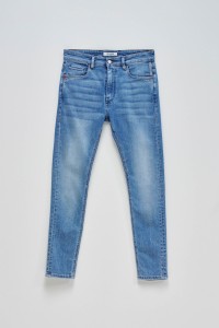 SKINNY FIT JEANS